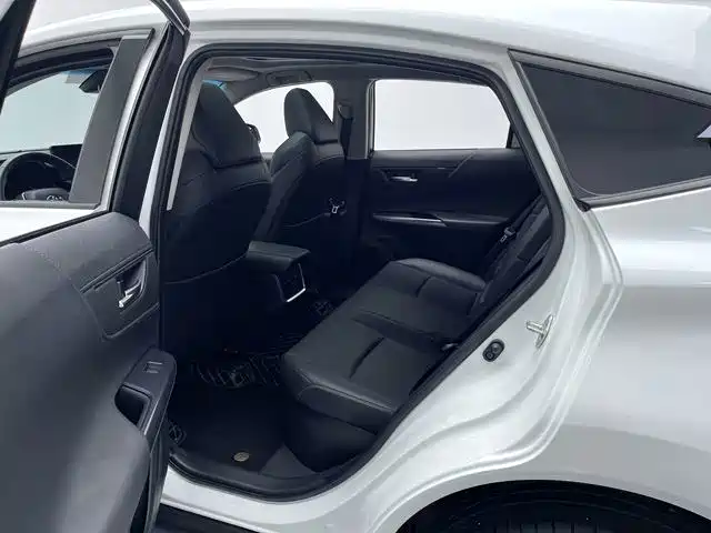 Toyota Venza — миниатюра 13