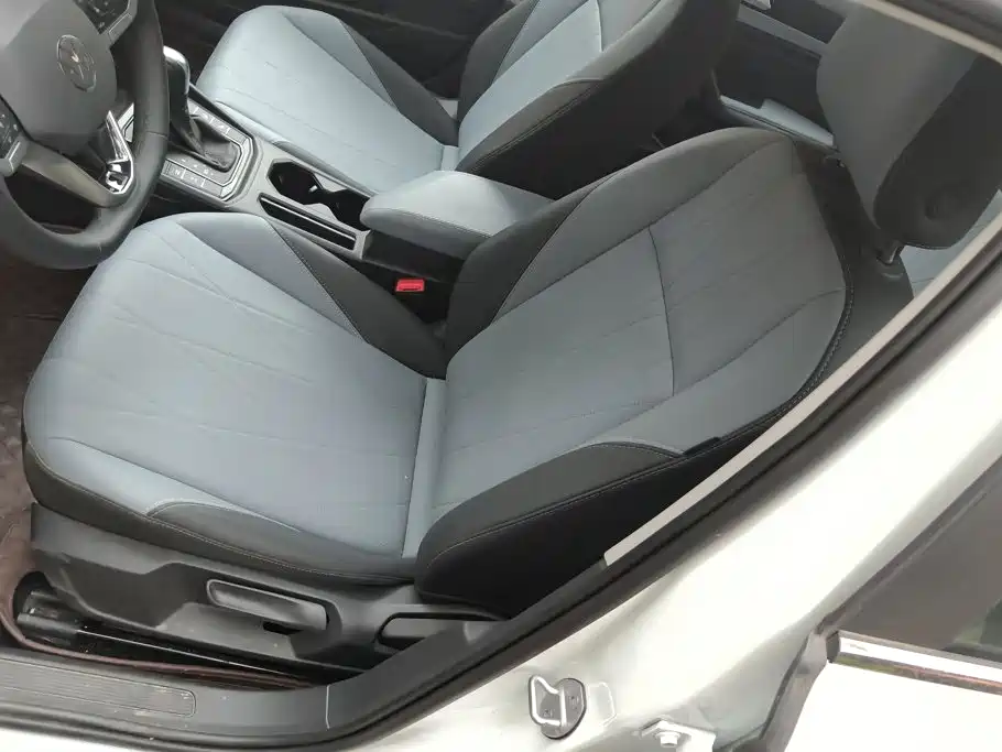 Volkswagen Lavida — миниатюра 9
