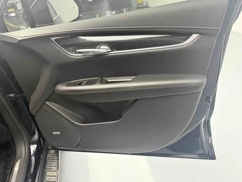 Cadillac XT5 2022 2.0T Luxury