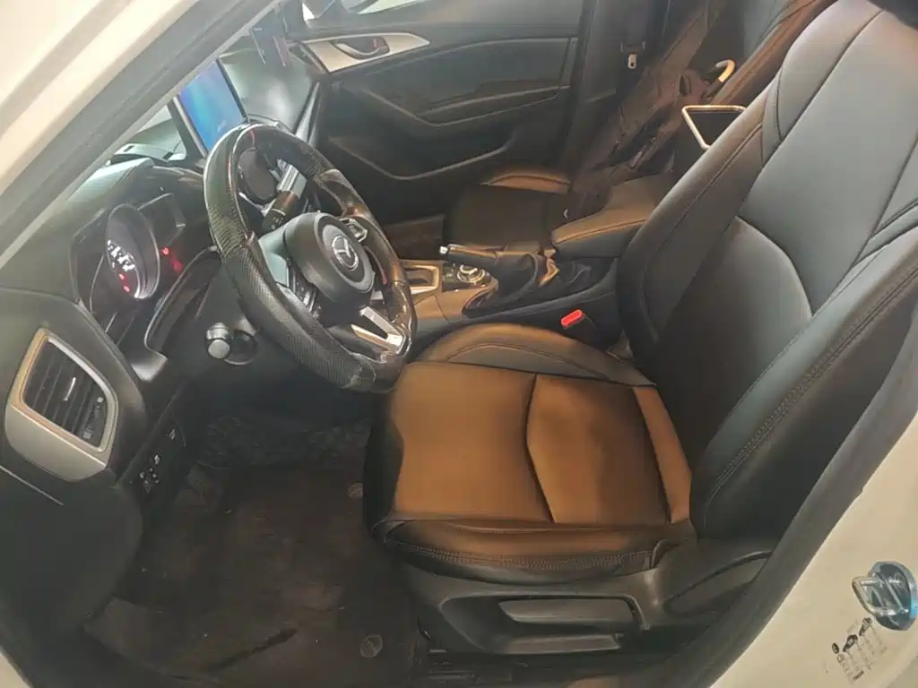 Mazda 3 Axela — миниатюра 15