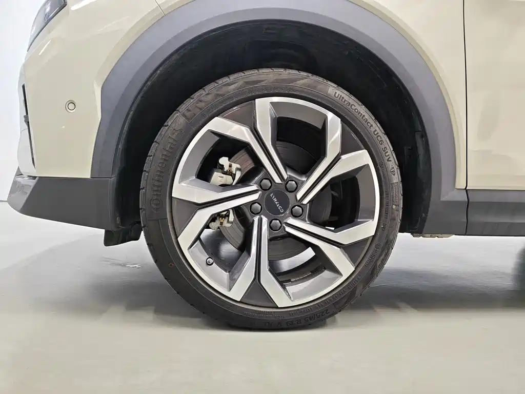 Lynk & Co 06 — миниатюра 13