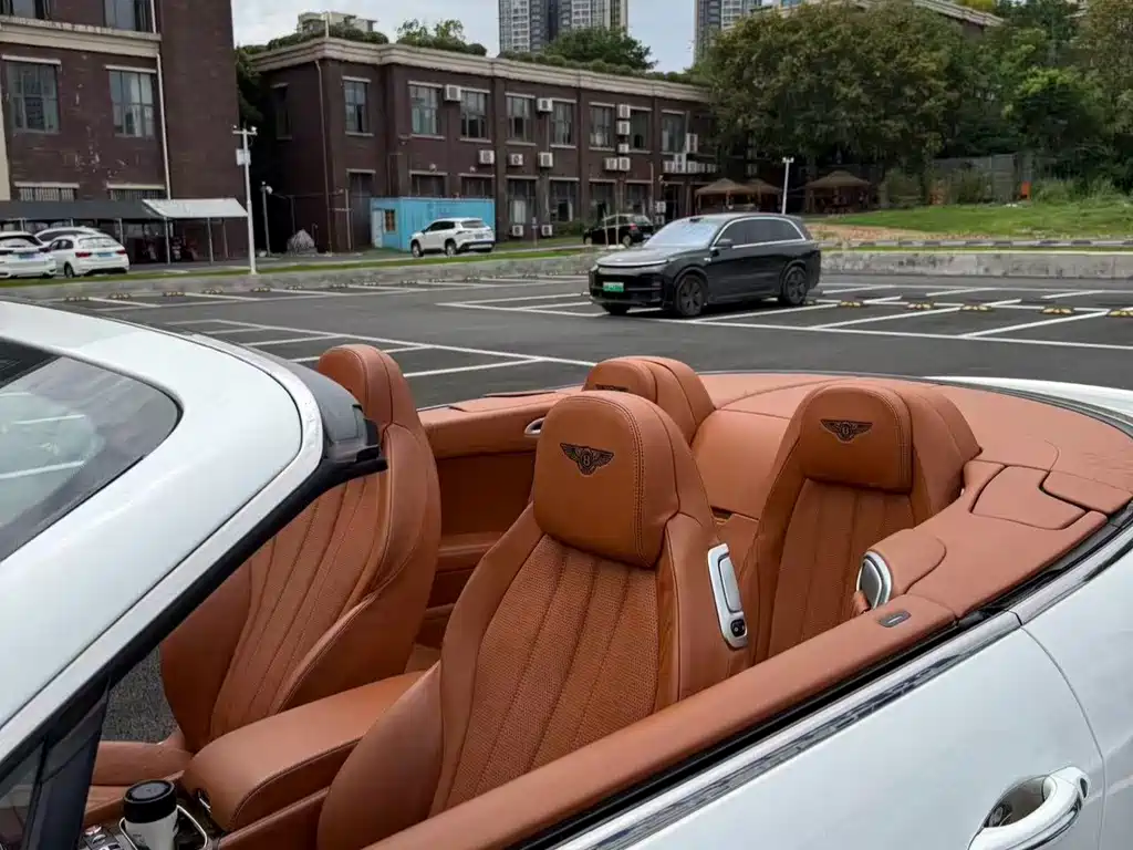 Bentley Continental — миниатюра 6