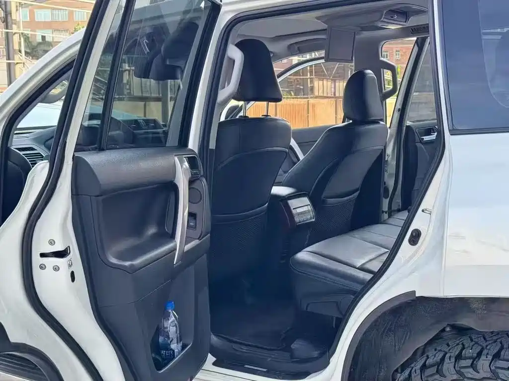 Toyota Prado — миниатюра 4