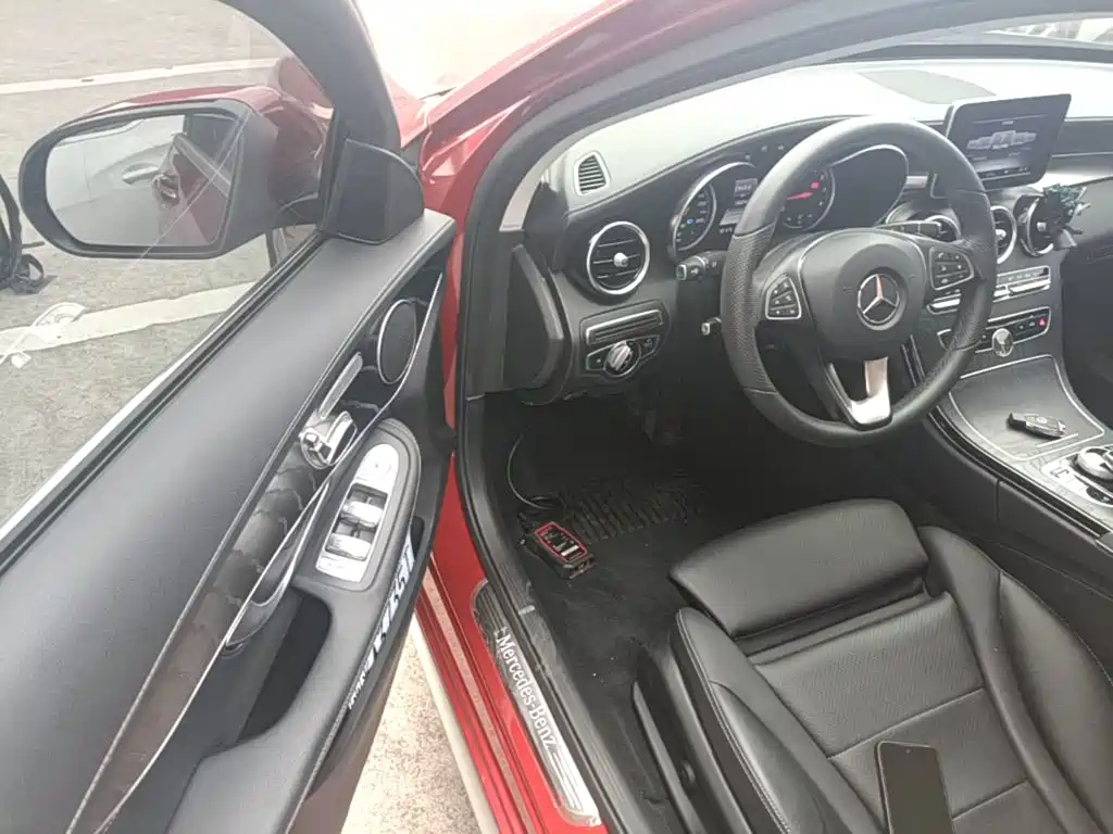 Mercedes-Benz C-Class — миниатюра 16