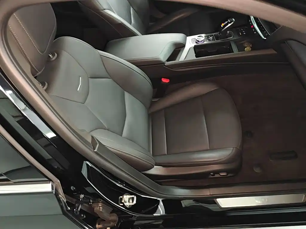 Cadillac CT5 — миниатюра 25