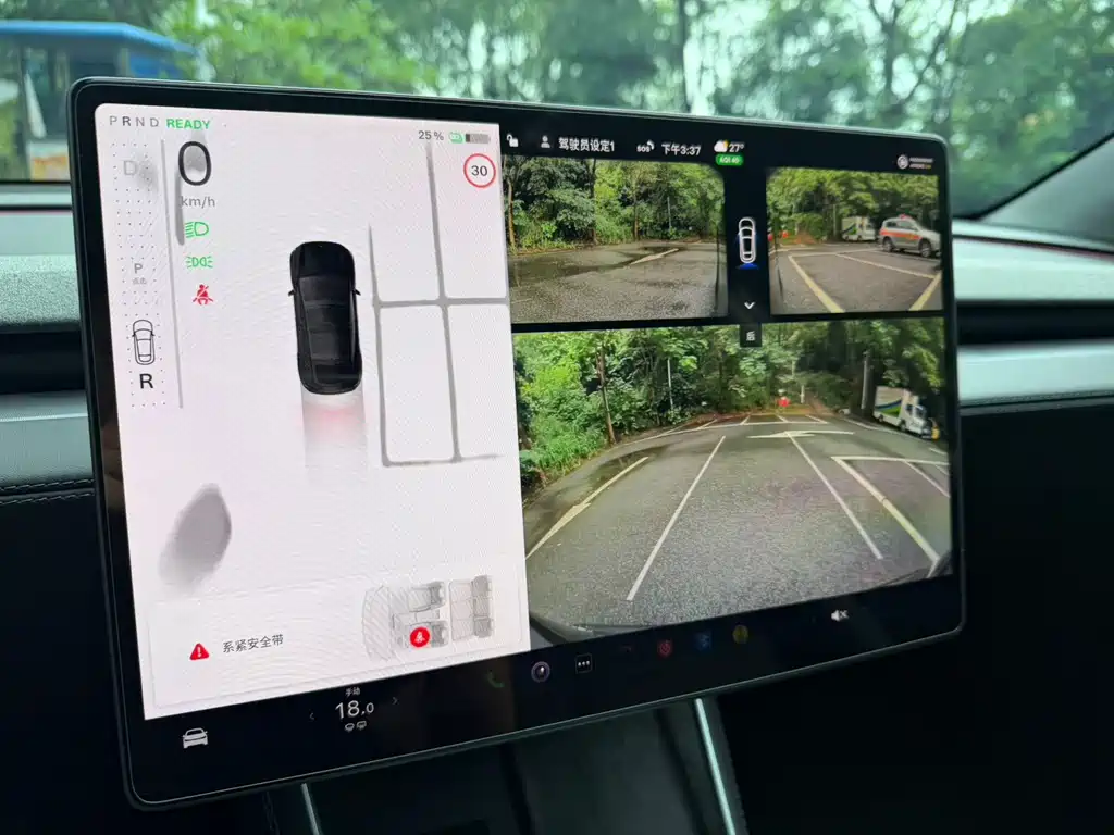 Tesla Model Y — миниатюра 14