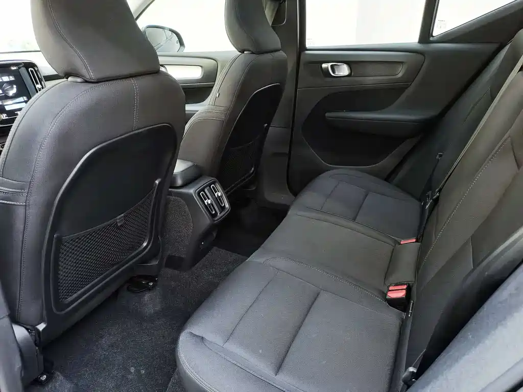 Volvo XC40 2021 T4 Fashion