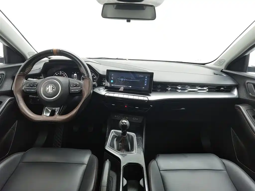 MG 5 2021 180DVVT MT Luxury