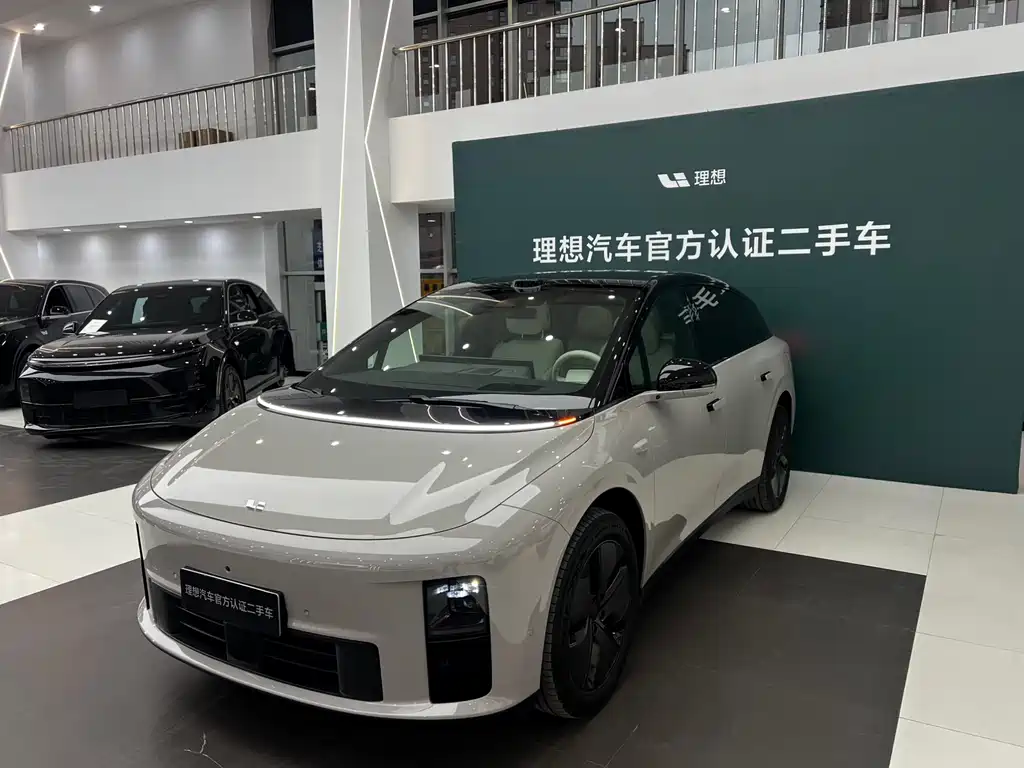 Li Auto 理想i6 2025