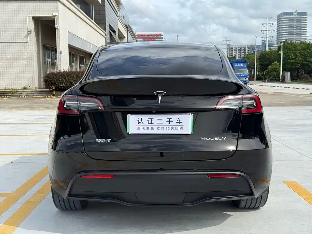 Tesla Model Y — фотографии объявления, Фото 14