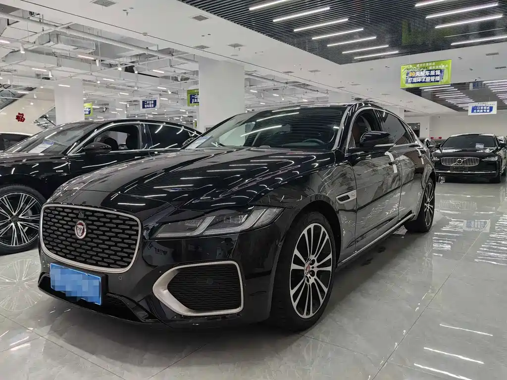 Jaguar XFL — миниатюра 2