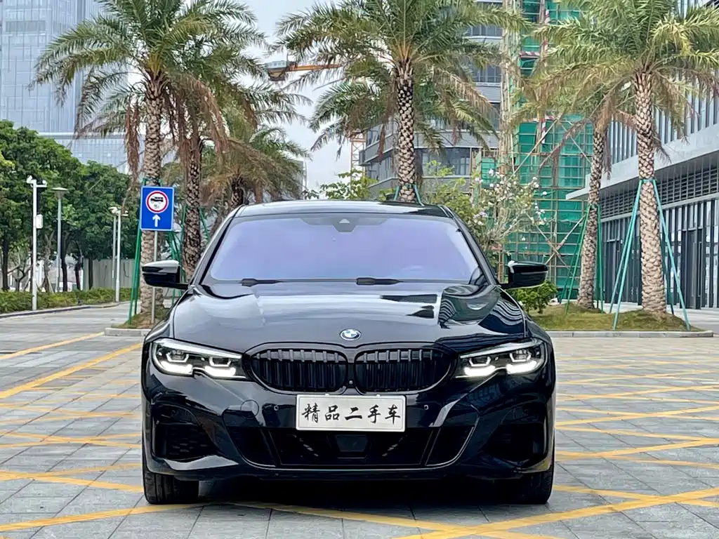 BMW 3 SERIES