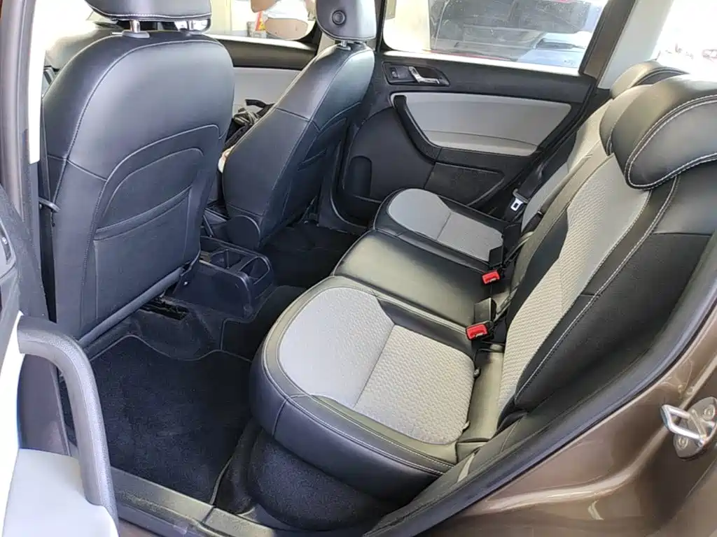 Skoda Yeti — миниатюра 17