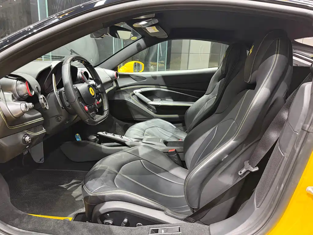 Ferrari F8 2019 Tributo 3.9T V8