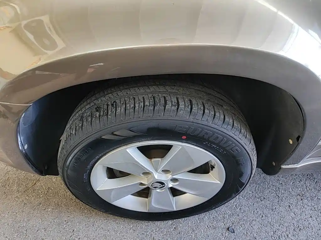 Skoda Yeti — миниатюра 23