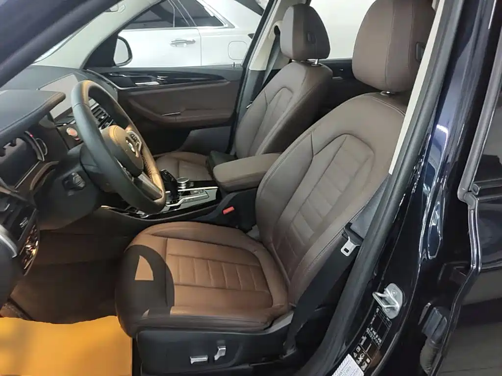 BMW X3 — миниатюра 15