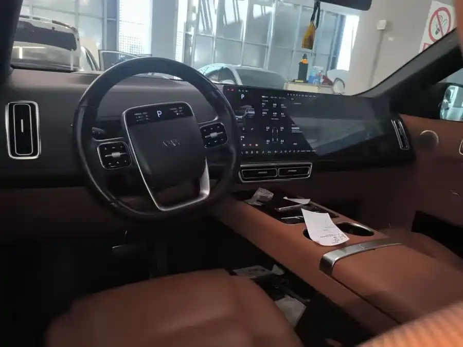 Li Auto (Lixiang) L9 2023 thumb 9