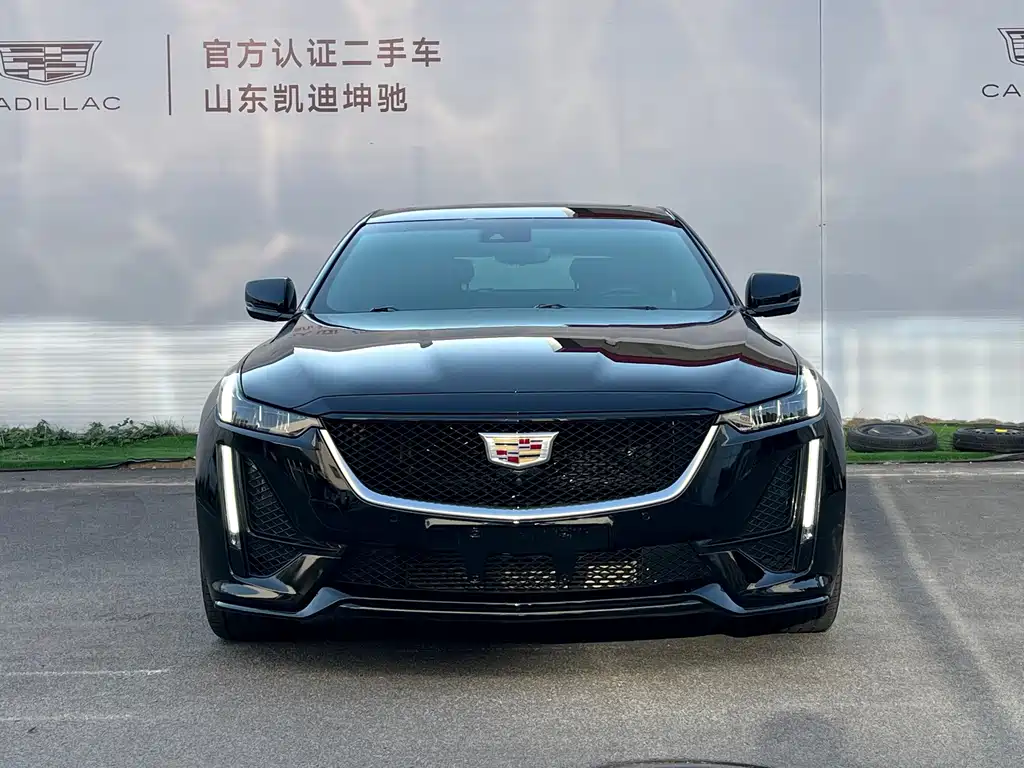 Cadillac CT5 — миниатюра 2