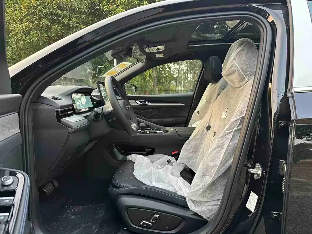 GEELY AUTOMOBILE XINGRUI