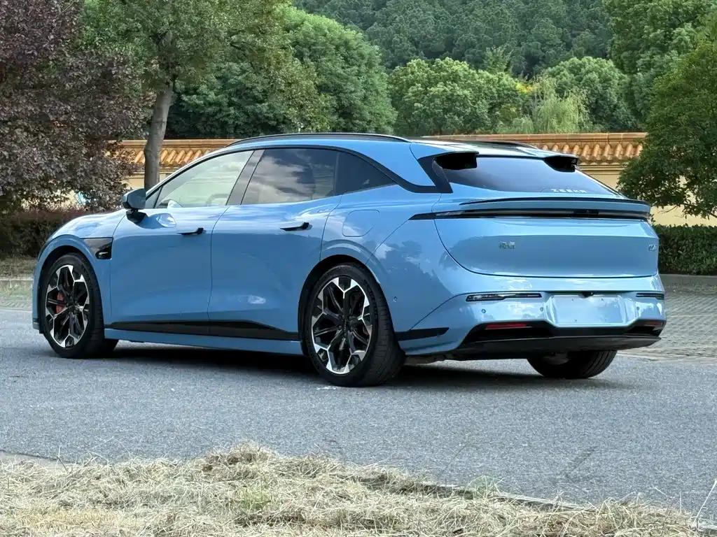 Zeekr 007GT — миниатюра 30