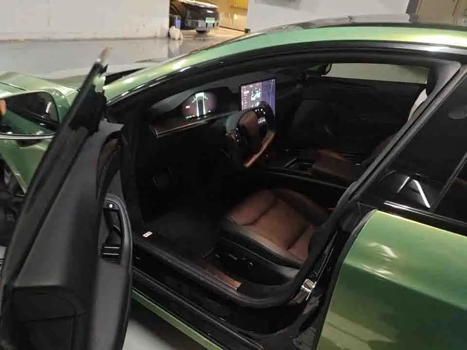 Tesla Model S — миниатюра 5