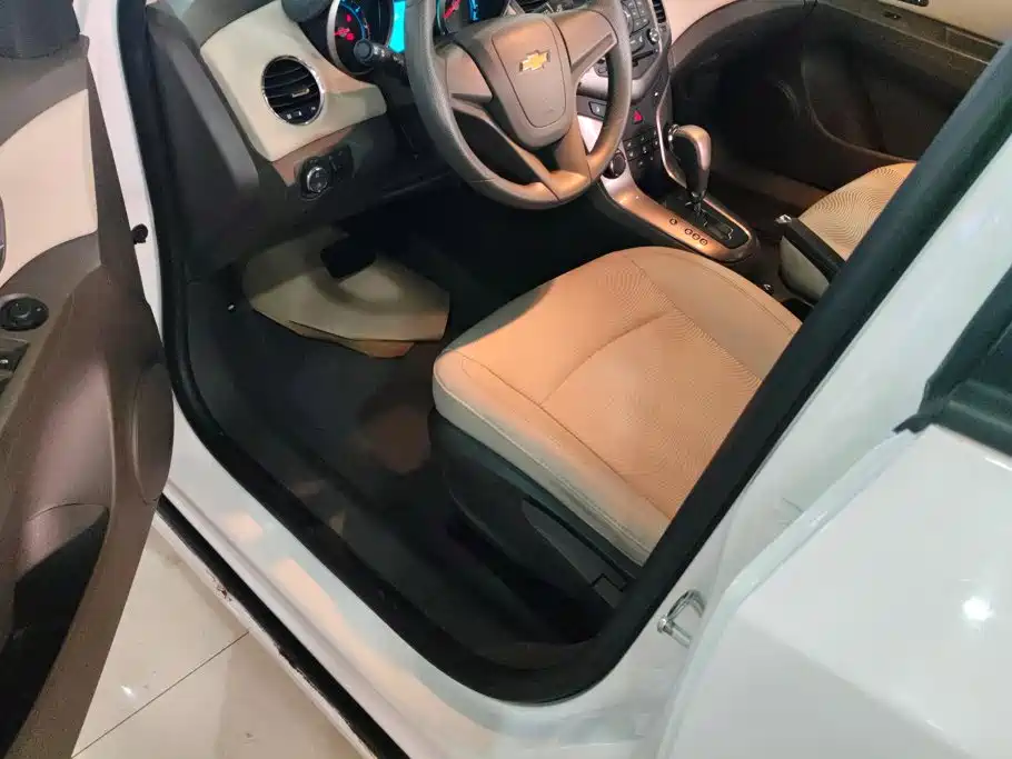 Chevrolet Cruze — миниатюра 9