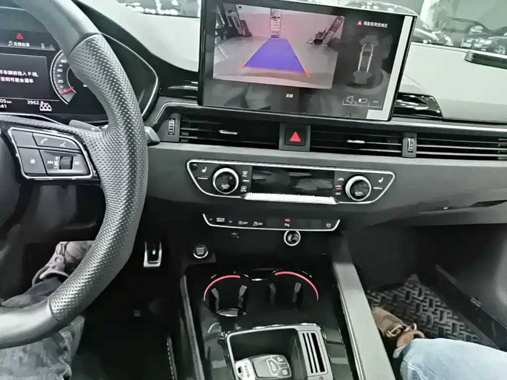 Audi A4L — миниатюра 13
