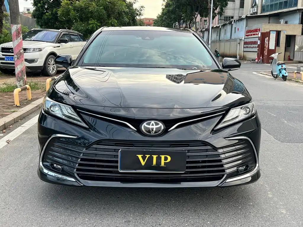 Toyota Camry — миниатюра 2
