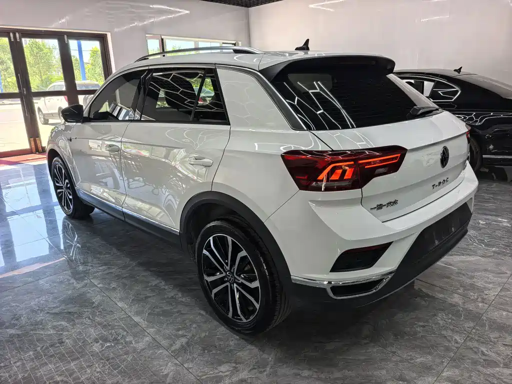 Volkswagen T-Roc 280TSI DSG 2WD Comfort Enjoy PLUS, фото 4