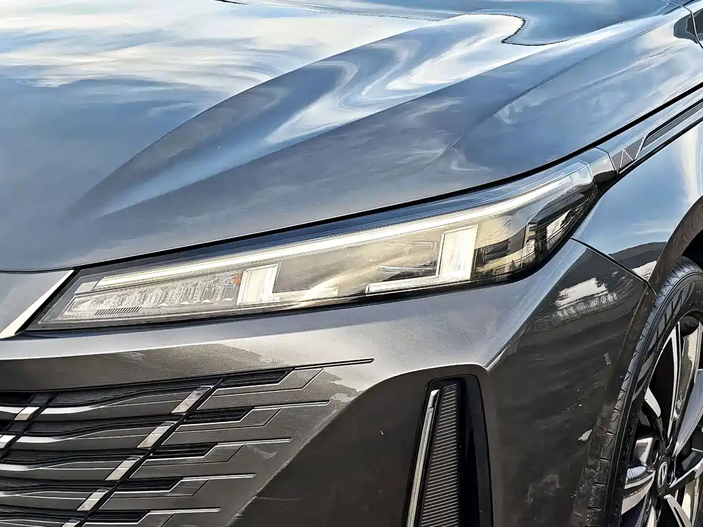 Changan Eado — миниатюра 4