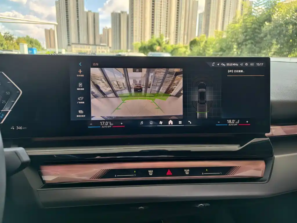 BMW i5 — миниатюра 10