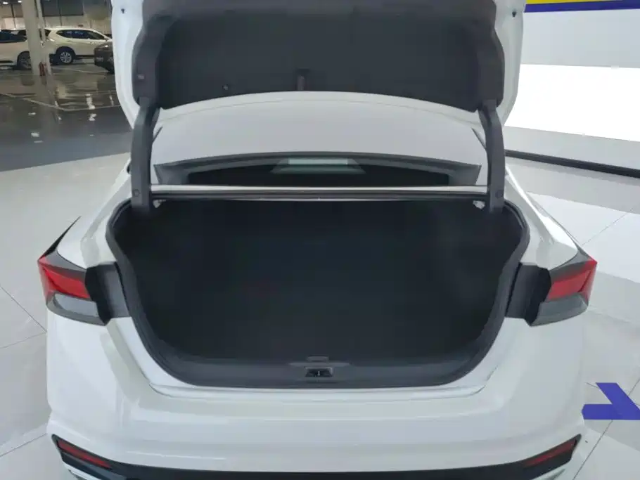 Nissan Teana — миниатюра 4