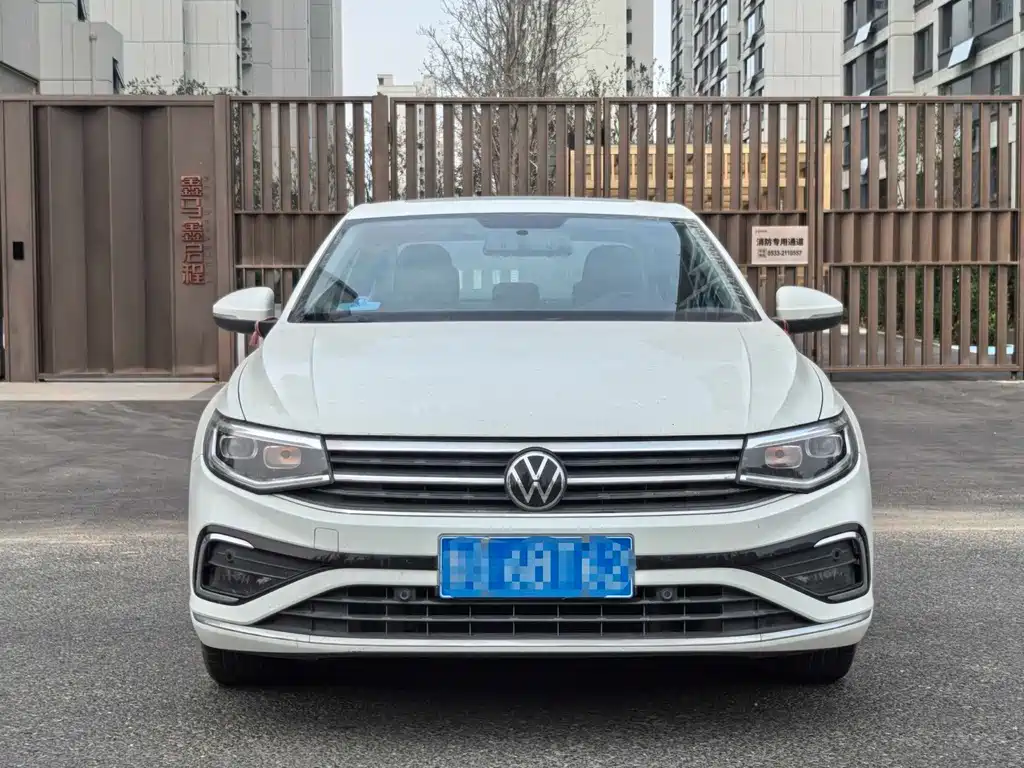 Volkswagen Bora — миниатюра 2