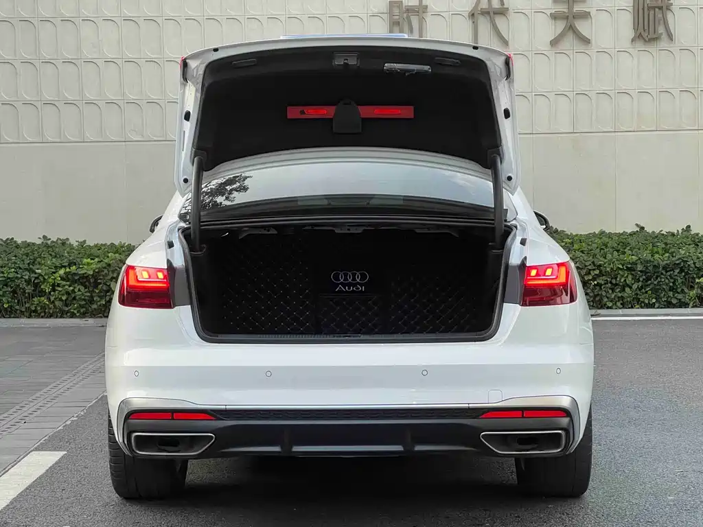Audi A4L 2020 40 TFSI Fashion