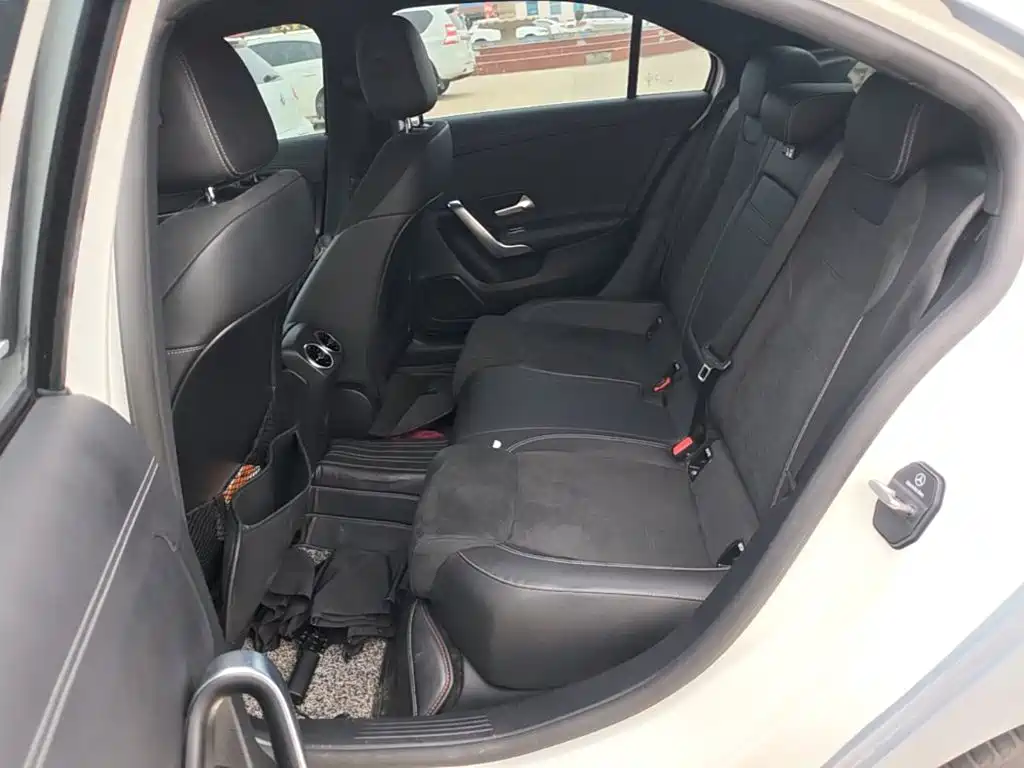 Mercedes-Benz A-Class — миниатюра 17