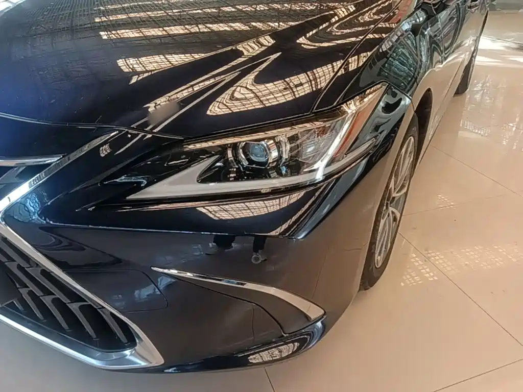 Lexus ES — миниатюра 24