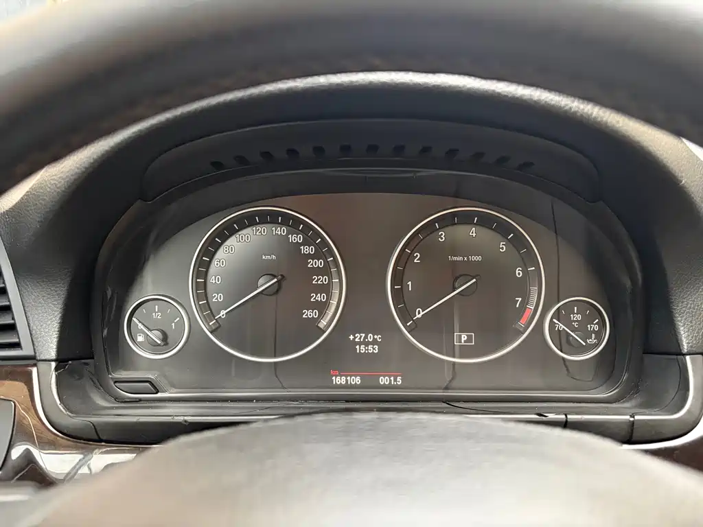 BMW 5 Series — миниатюра 18