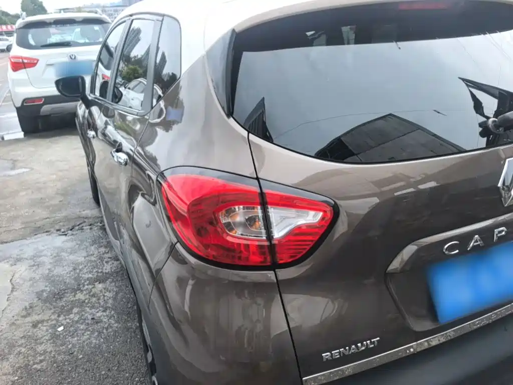 Renault Captur — миниатюра 5