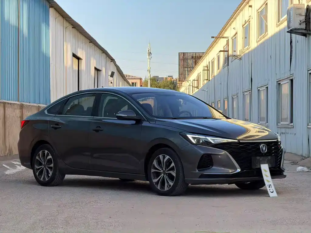 Changan Eado — миниатюра 3