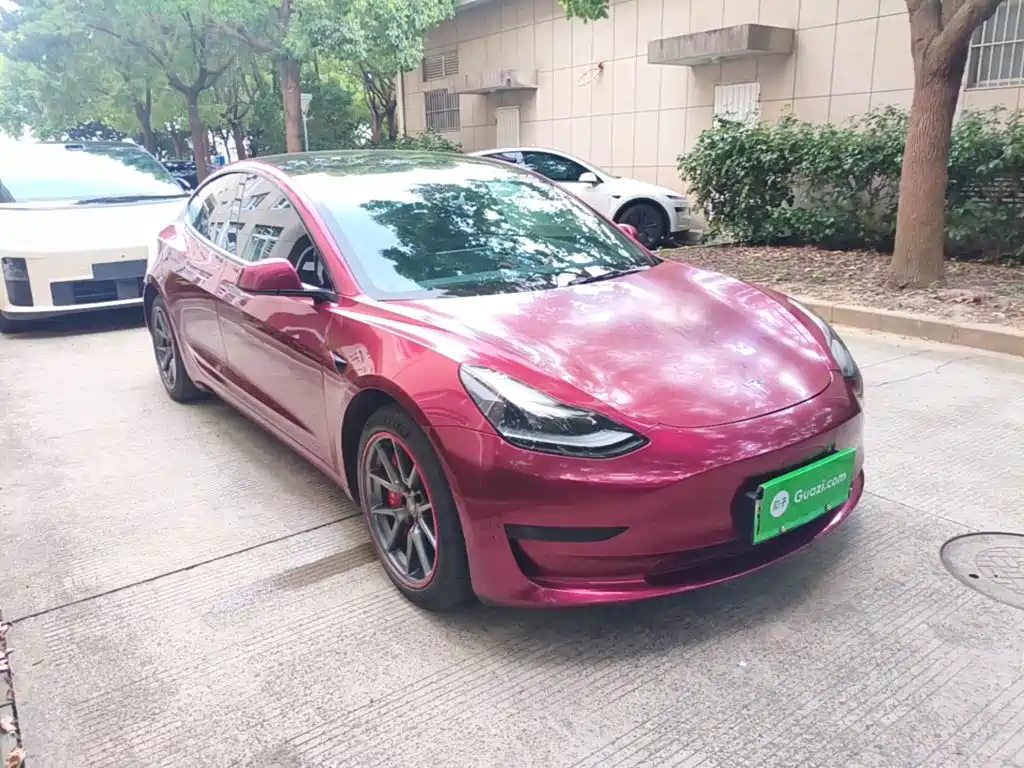 Tesla Model 3 — миниатюра 4