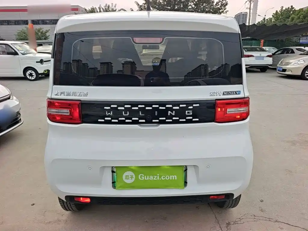 Wuling MINIEV — миниатюра 6