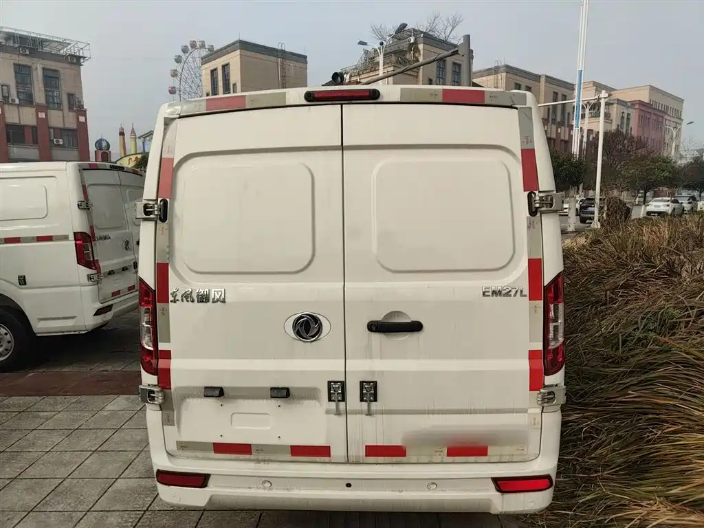 Dongfeng EM27 — миниатюра 6