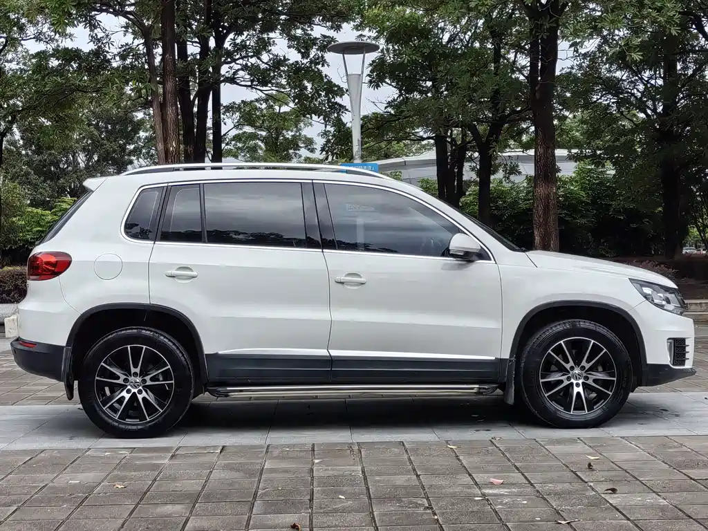 Volkswagen Tiguan — миниатюра 4