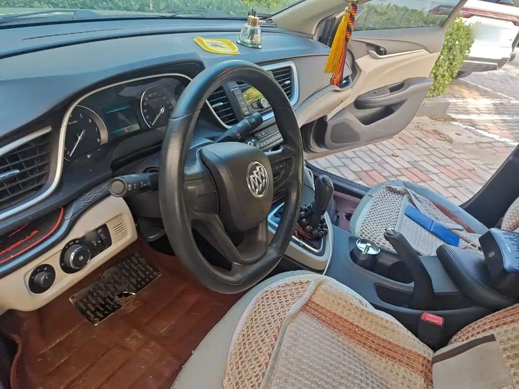 Buick Excelle — миниатюра 3