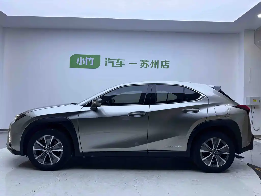 Lexus UX New Energy — миниатюра 7