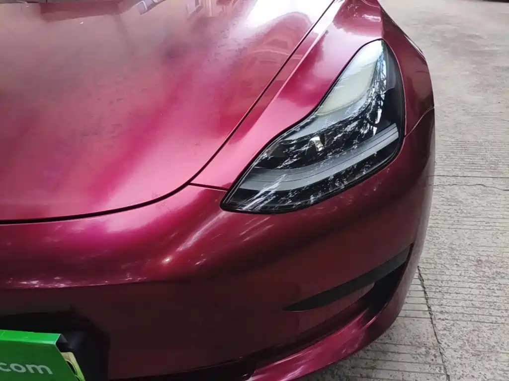 Tesla Model 3 — миниатюра 24