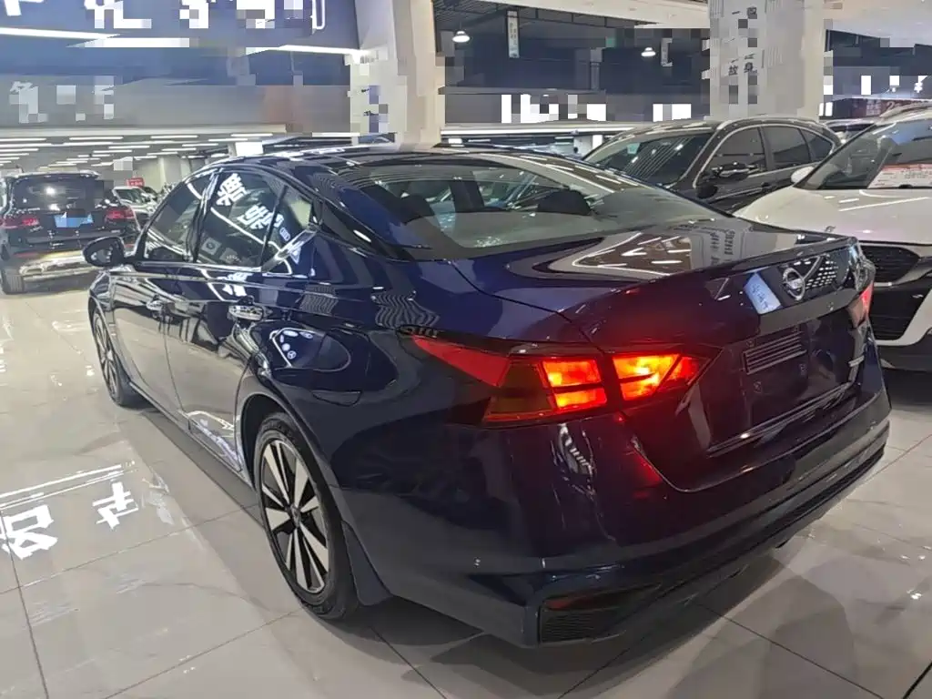 Nissan Teana — миниатюра 5