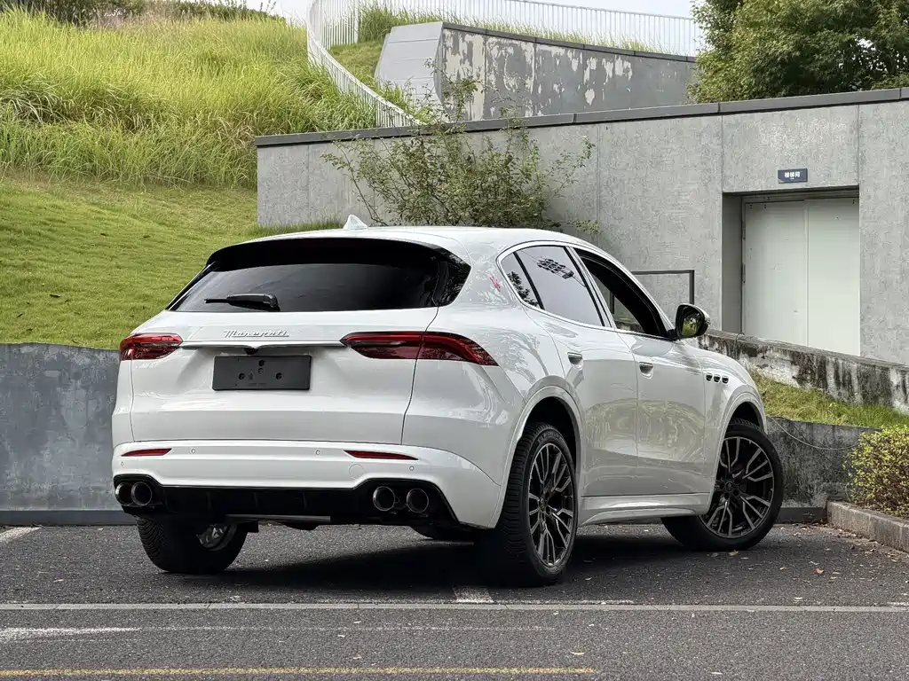 Maserati Grecale — миниатюра 12