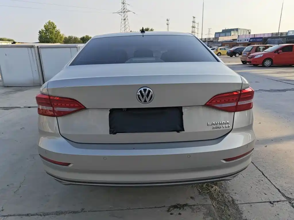 Volkswagen Lavida — миниатюра 6
