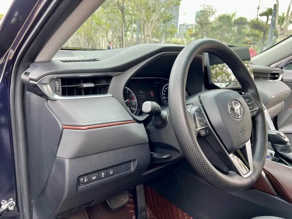 TOYOTA LING FANG HARRIER